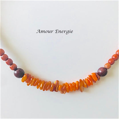 Collier bois de santal, bois de rose et cornaline